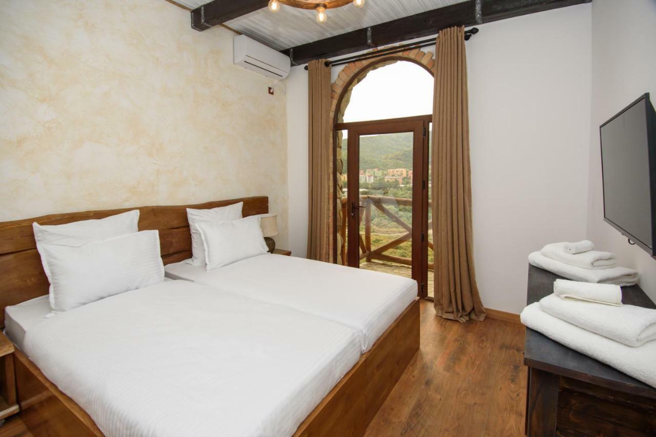 Golden Fleece Hotel Mtskheta Exterior photo